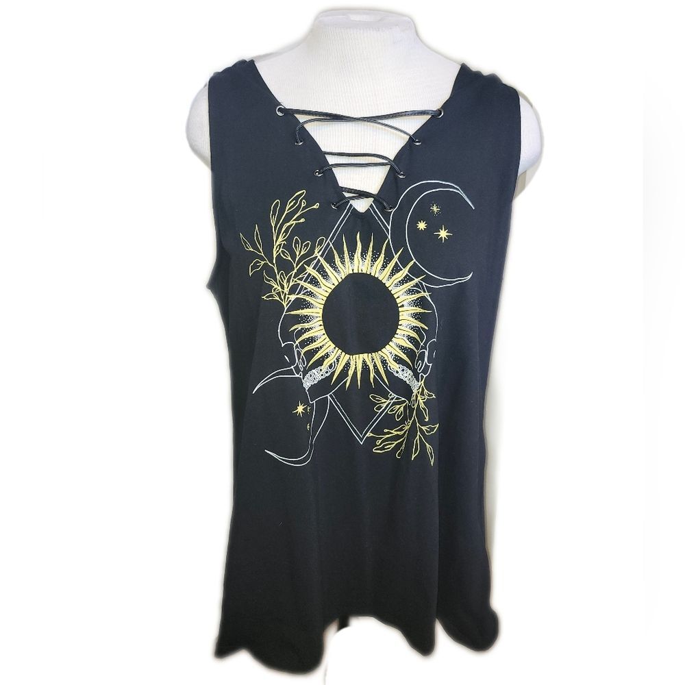 Torrid Lace Up Tank, Foxy Tarot Black, Sleeveless, Size 5x - Picture 3 of 9